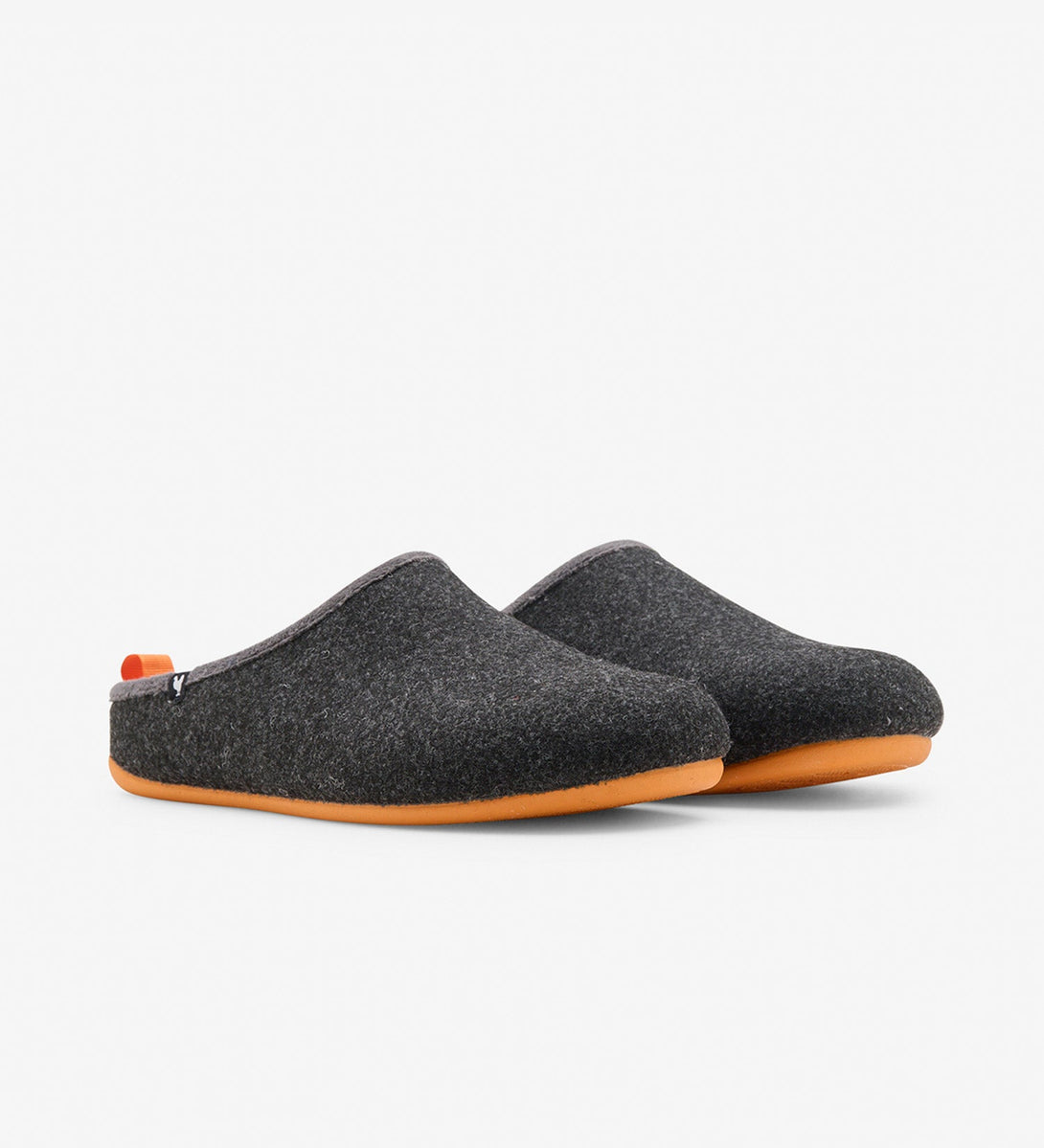 ZAPATILLAS DE CASA BORJ NEGRO & NARANJA-WalkinPitas